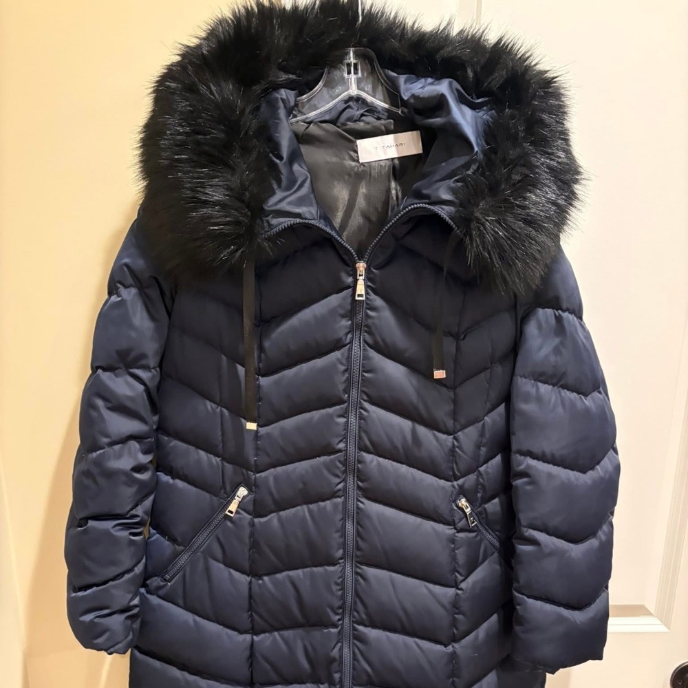 Tahari puffer jacket